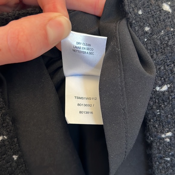 Tahari Professional Lined Skirt - Picture 5 of 5